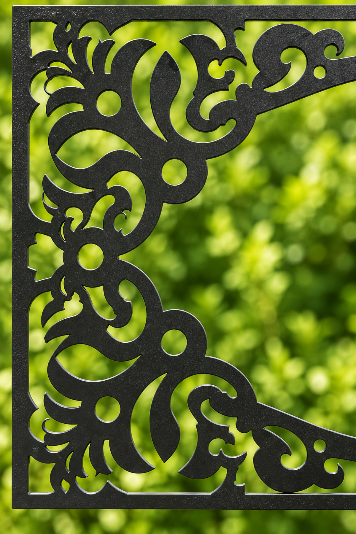 Design 186 Oval Baroque Frame Laser Cut Metal Privacy Screen Panel close-up detail view