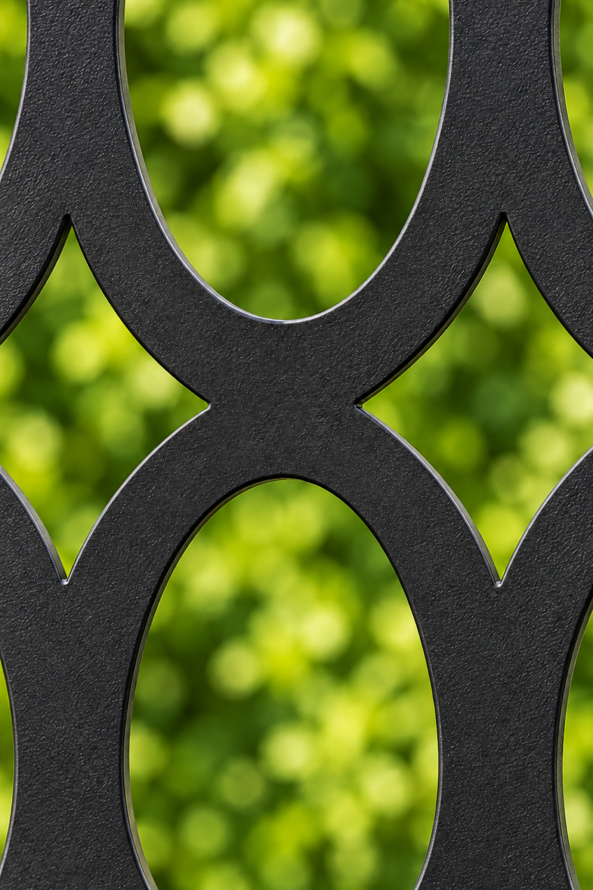 Design 281 Oval Chain Grid Laser Cut Metal Privacy Screen Panel close-up detail view