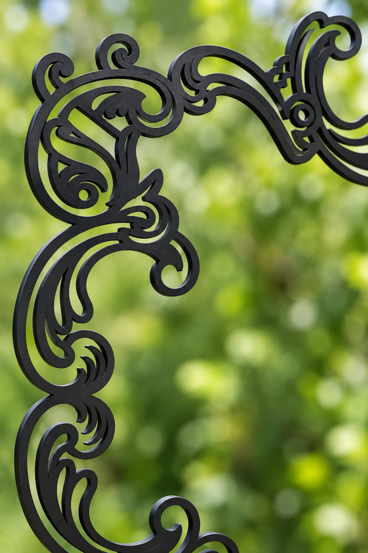 Design 361 Victorian Oval Frame Laser Cut Metal Privacy Screen Panel close-up detail view