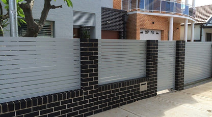 Eone Aluminum Horizontal Slat Infill Panels - Stain Black - Eone Industry